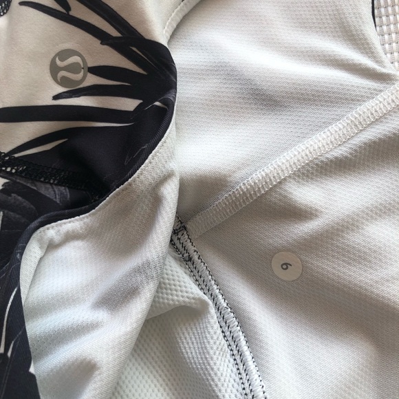 Lululemon Athletica Brisk Bloom Tame Me White/Black Tank-Top Women’s Size 6 - Picture 7 of 16